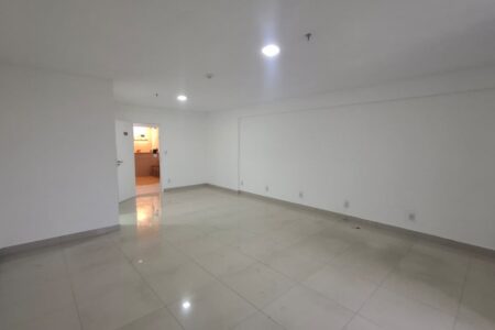 WhatsApp Image 2025-11-26 at 15.59.00 (1)