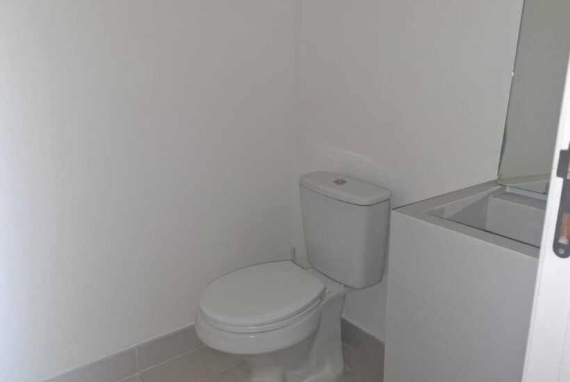 WhatsApp Image 2025-11-03 at 09.59.26 (1)