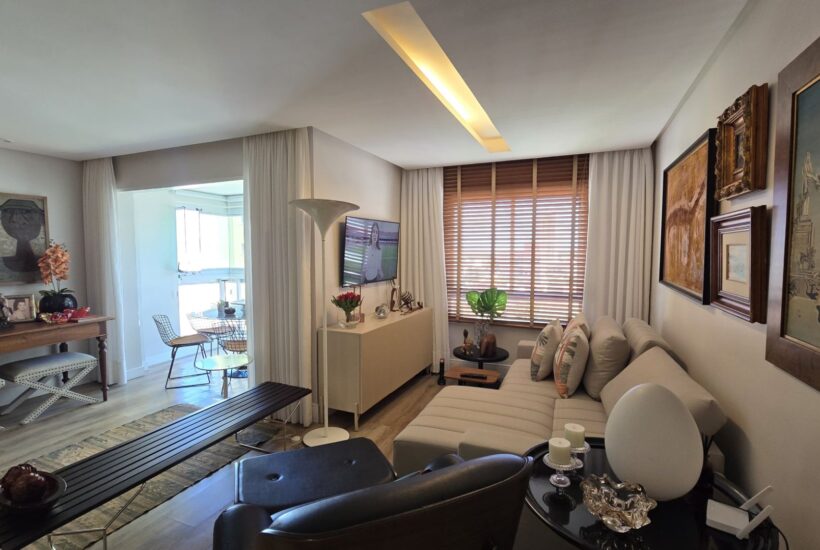 WhatsApp Image 2025-11-12 at 15.58.18 (1)