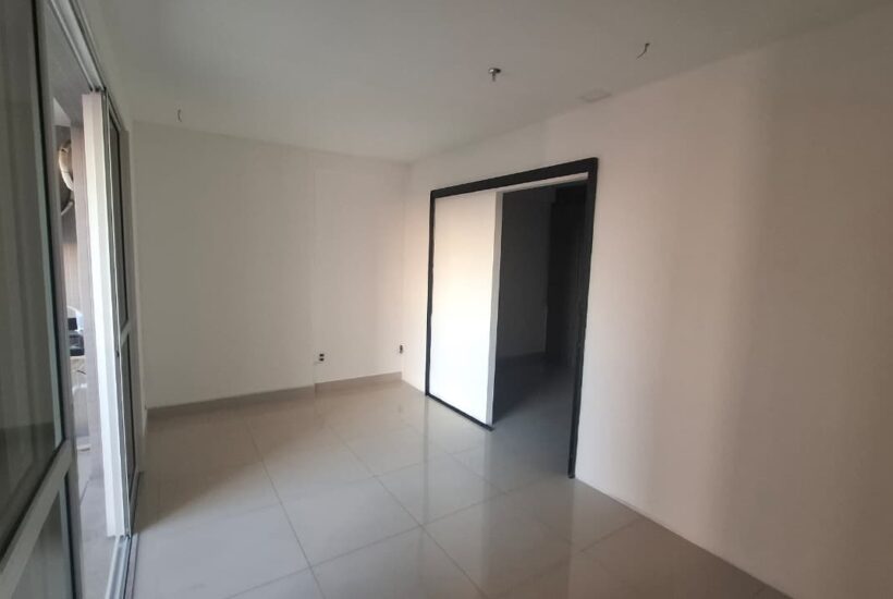 WhatsApp Image 2025-11-03 at 09.59.27 (1)