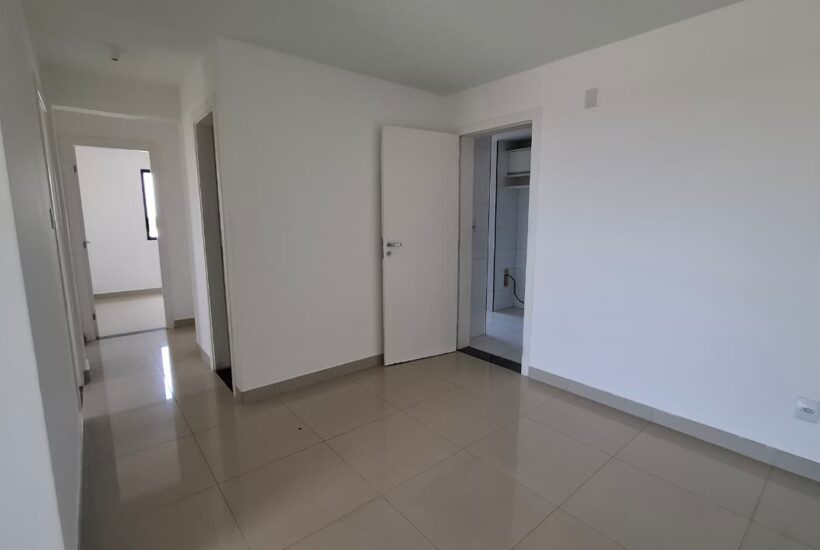 WhatsApp Image 2025-12-10 at 09.59.52 (1) WhatsApp Image 2025-12-10 at 09.59.52 (1)