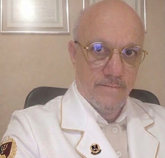 Dr. Jorge Luis Pereira